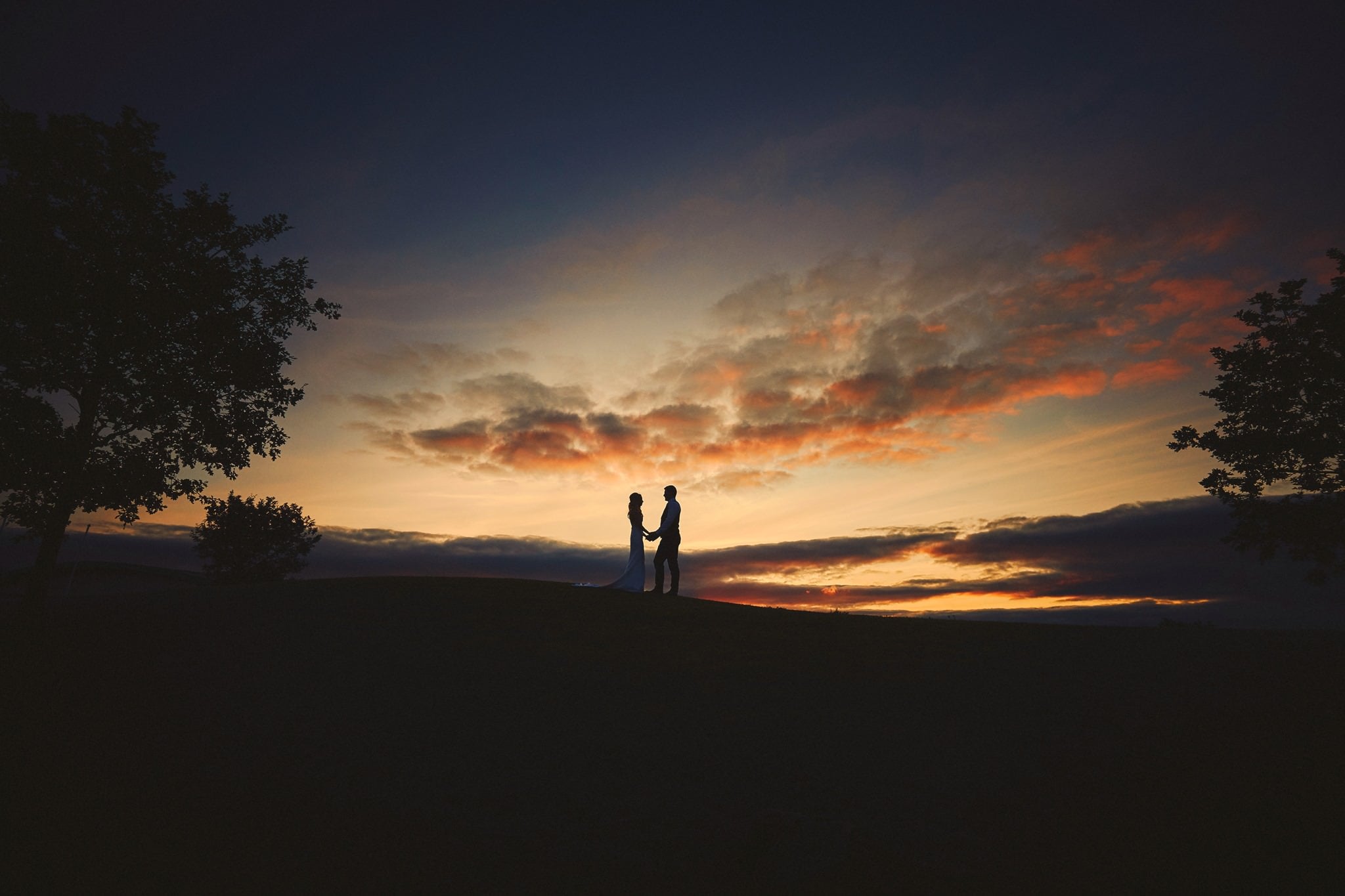 5 tips wedding sunset photos - DKPHOTO